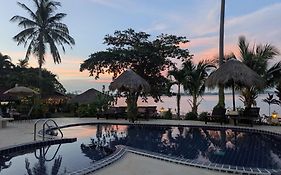 Amber Sands Beach Resort
